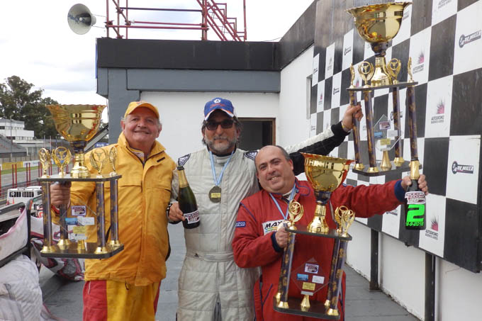 El podio de la Clase A 7° fecha: 1° Guillermo Ferrón, 2° Leonardo Olmos y 3° Armando Ciccale.